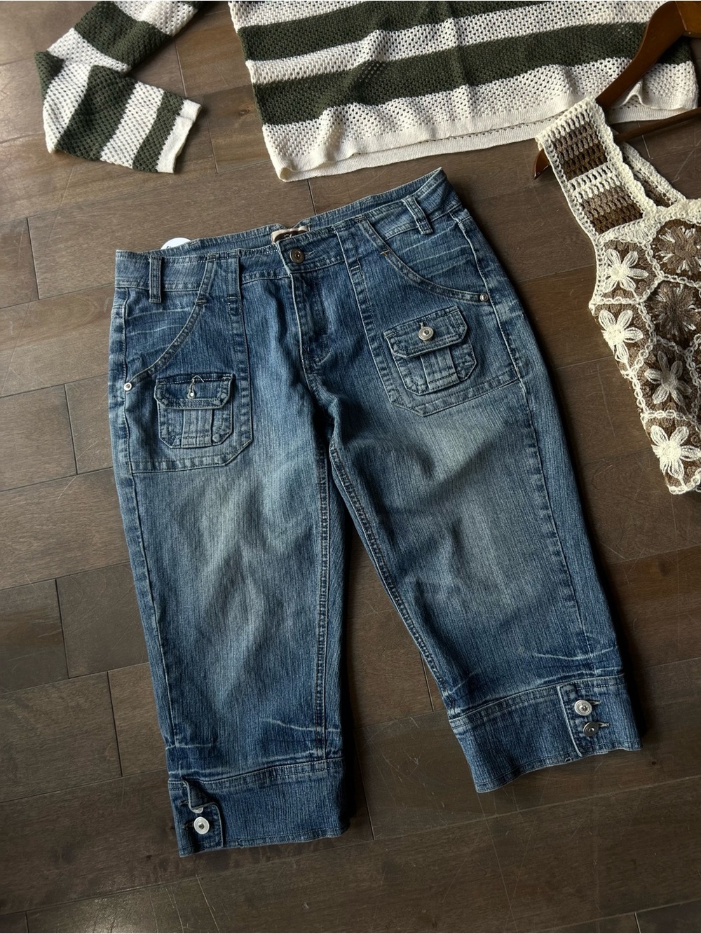 Denim Cropped Capri Jeans - Blue